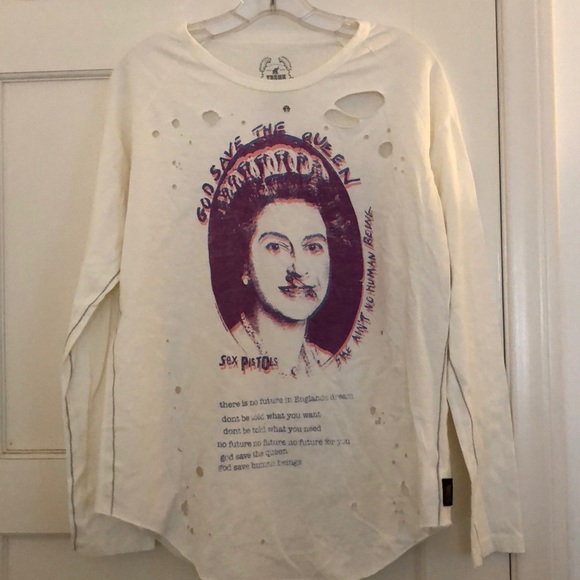 Trunk Ltd Tops - NWT Sex Pistols band tee